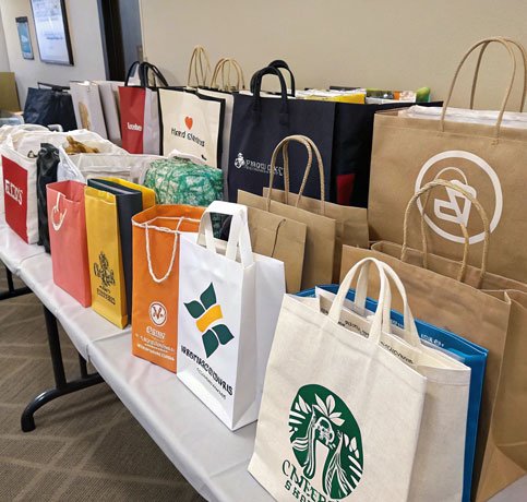 retail & grocery bags